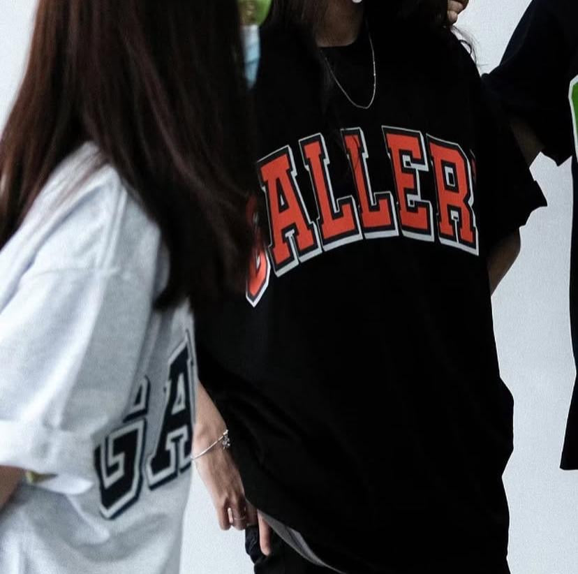 Pin Sktbs Gallery Printed Tee Black Grey Navy