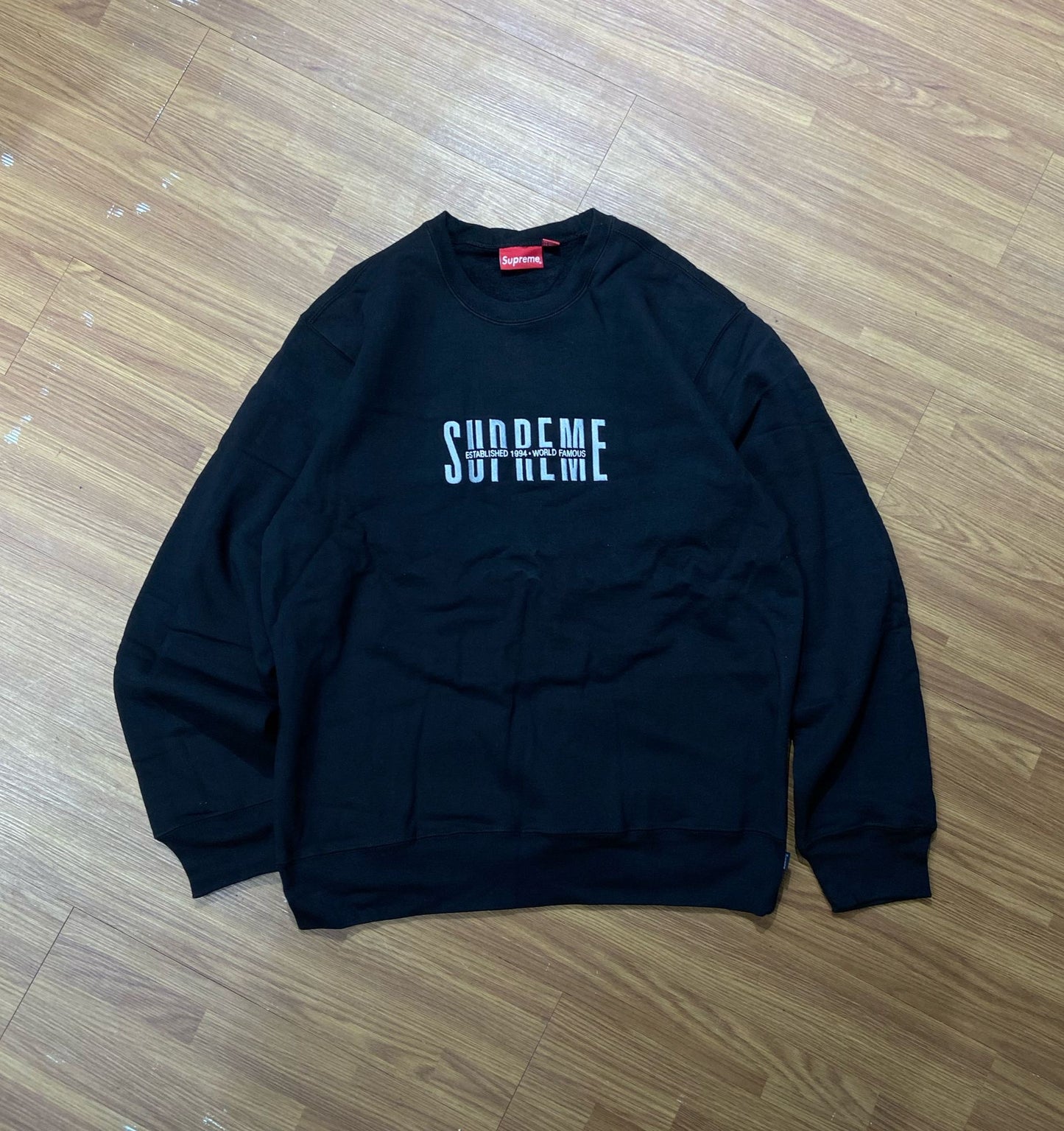 Supreme World Famous Crewneck Black