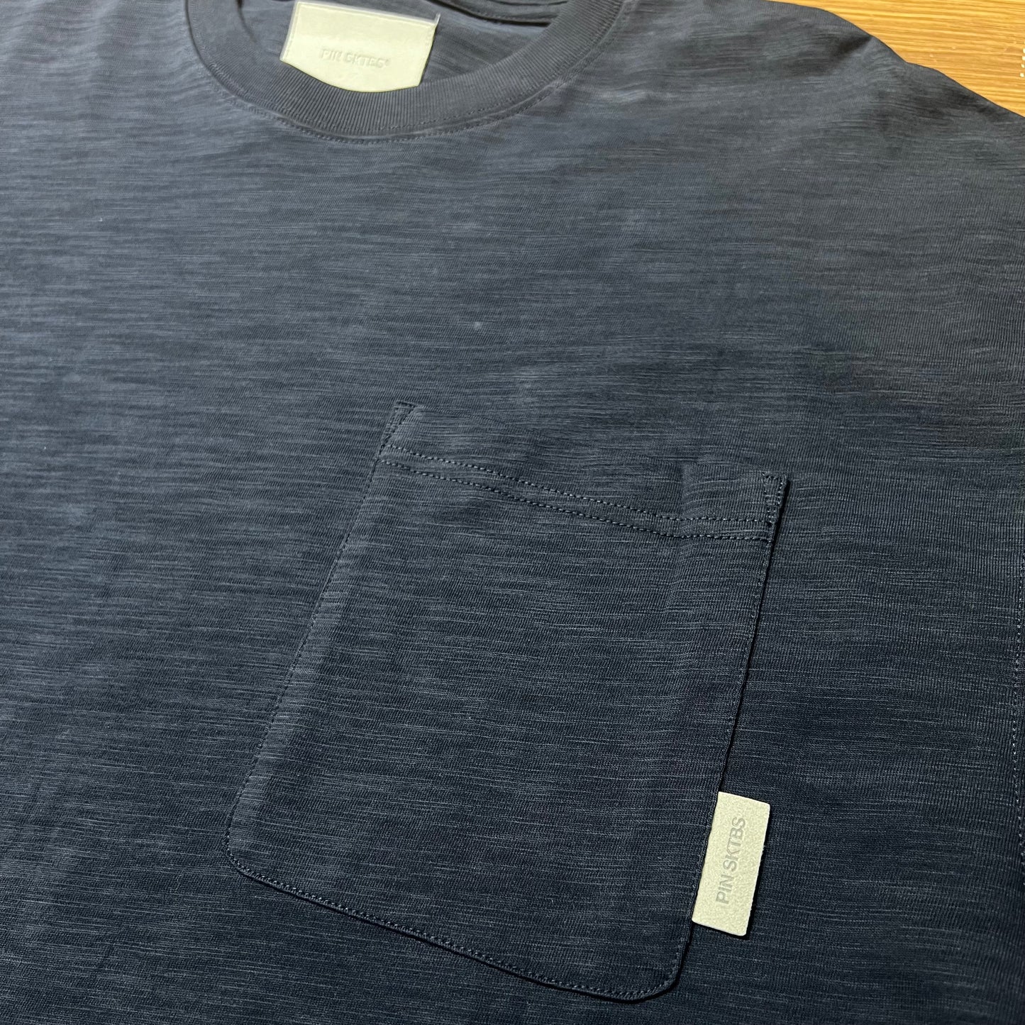 Pin Sktbs Bamboo Pocket SS Tee Black Grey Navy Cream