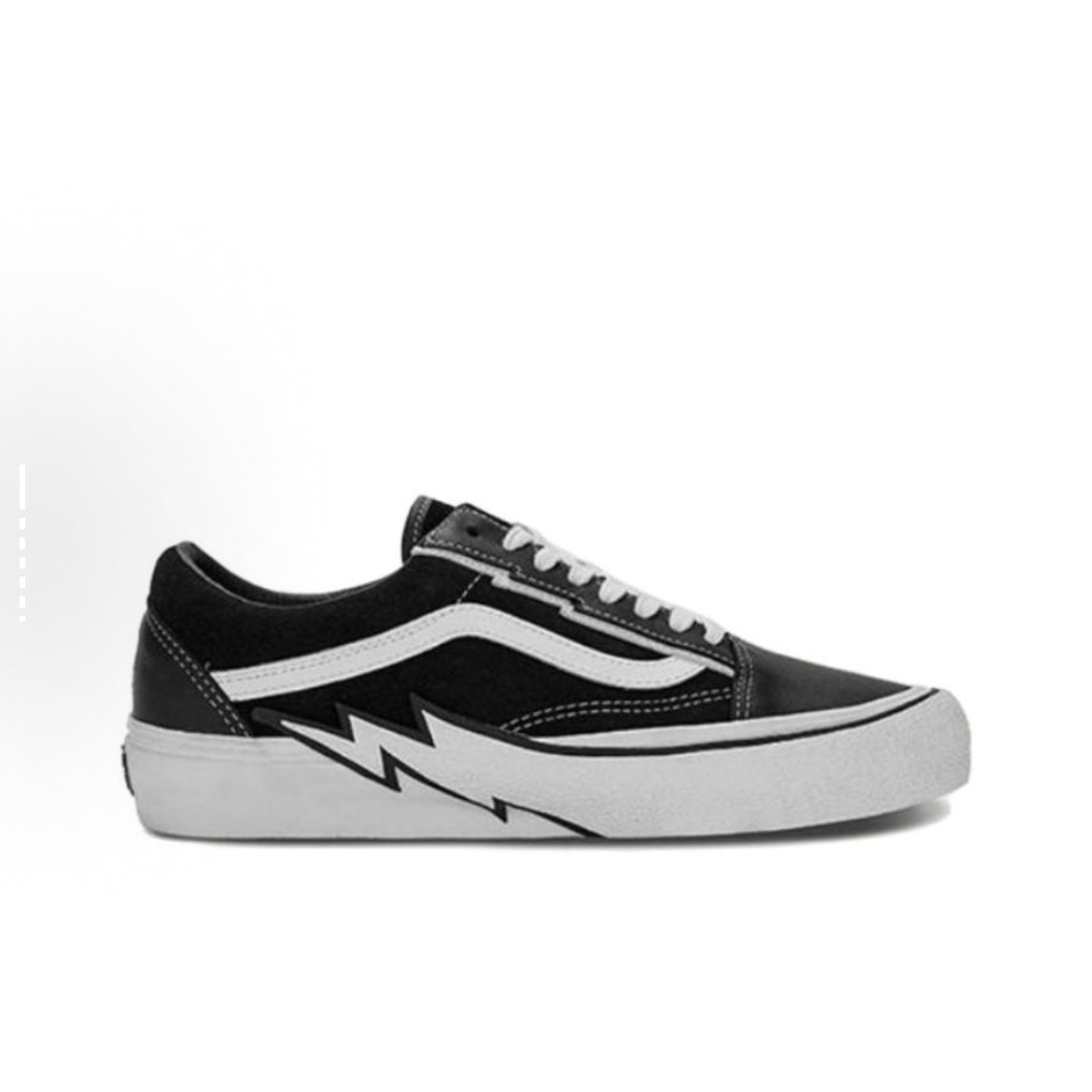 Mastermind World x Vans Vault Old Skool Bolt LX Black White VN0007PRBLK1 黑白 MMJ MMW Japan