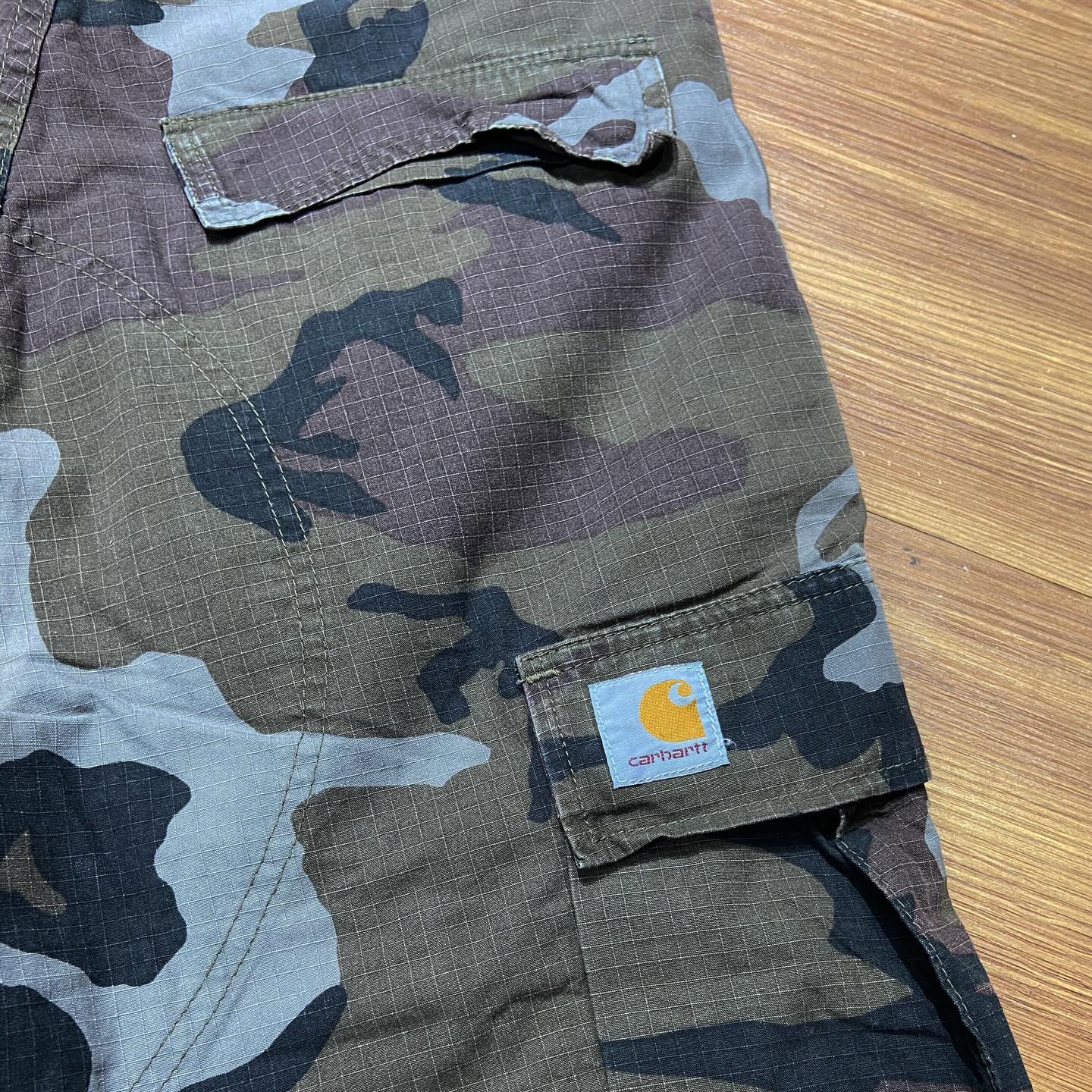 Carhartt WIP Camouflage Cargo Pant Woodland Camo (Display Item)