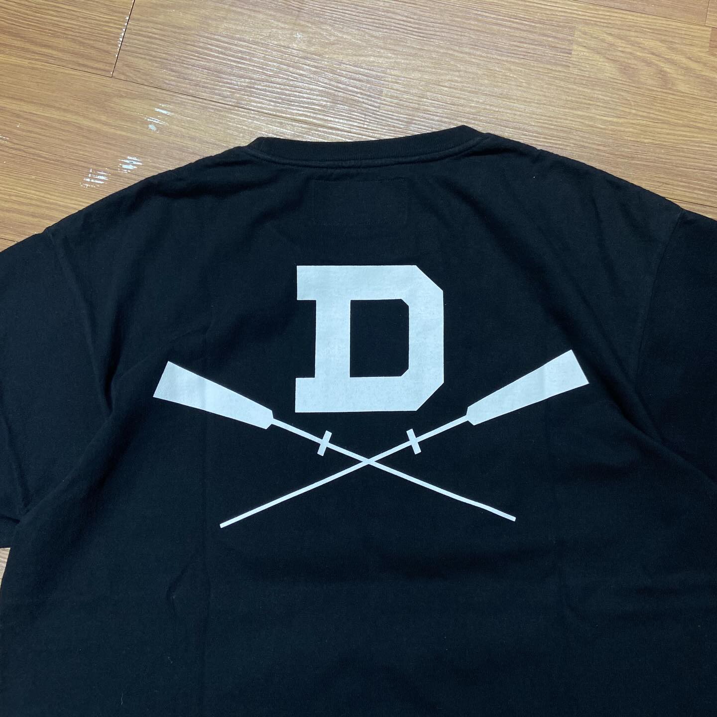 DESCENDANT CROSS PADDLE SS TEE Black (Display Item)