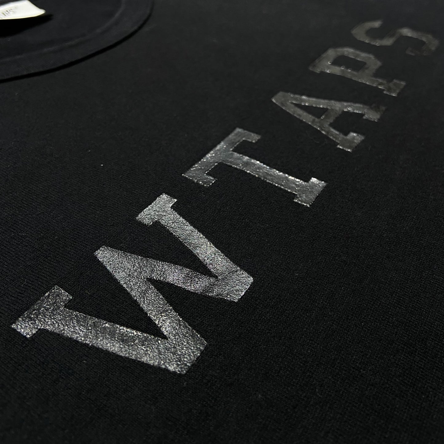 WTAPS DESIGN SS COLLEGE / TEE. COTTON. (Made in Japan) Black (Display Item)
