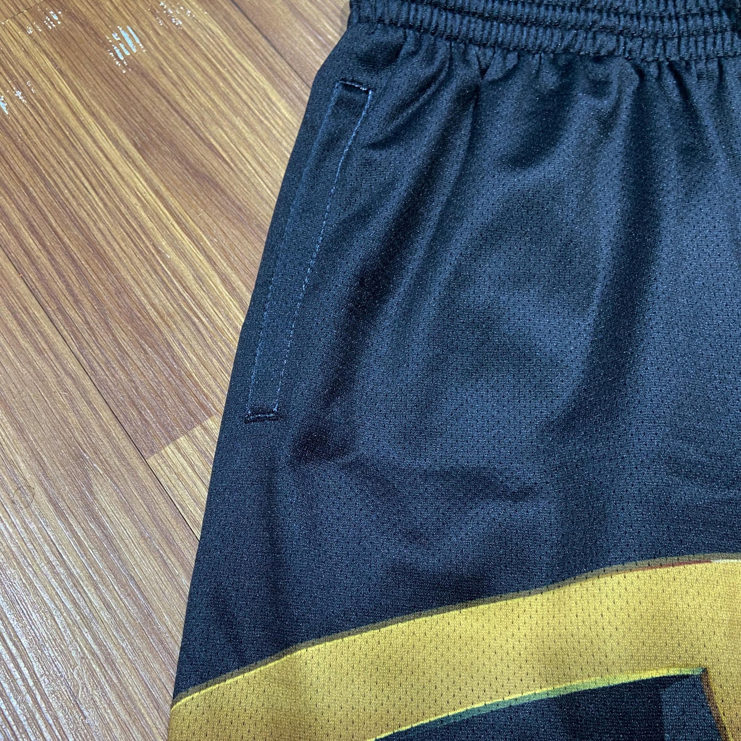 Mitchell & Ness Toronto Raptors Big Face 4.0 NBA Shorts Black (Display Item)