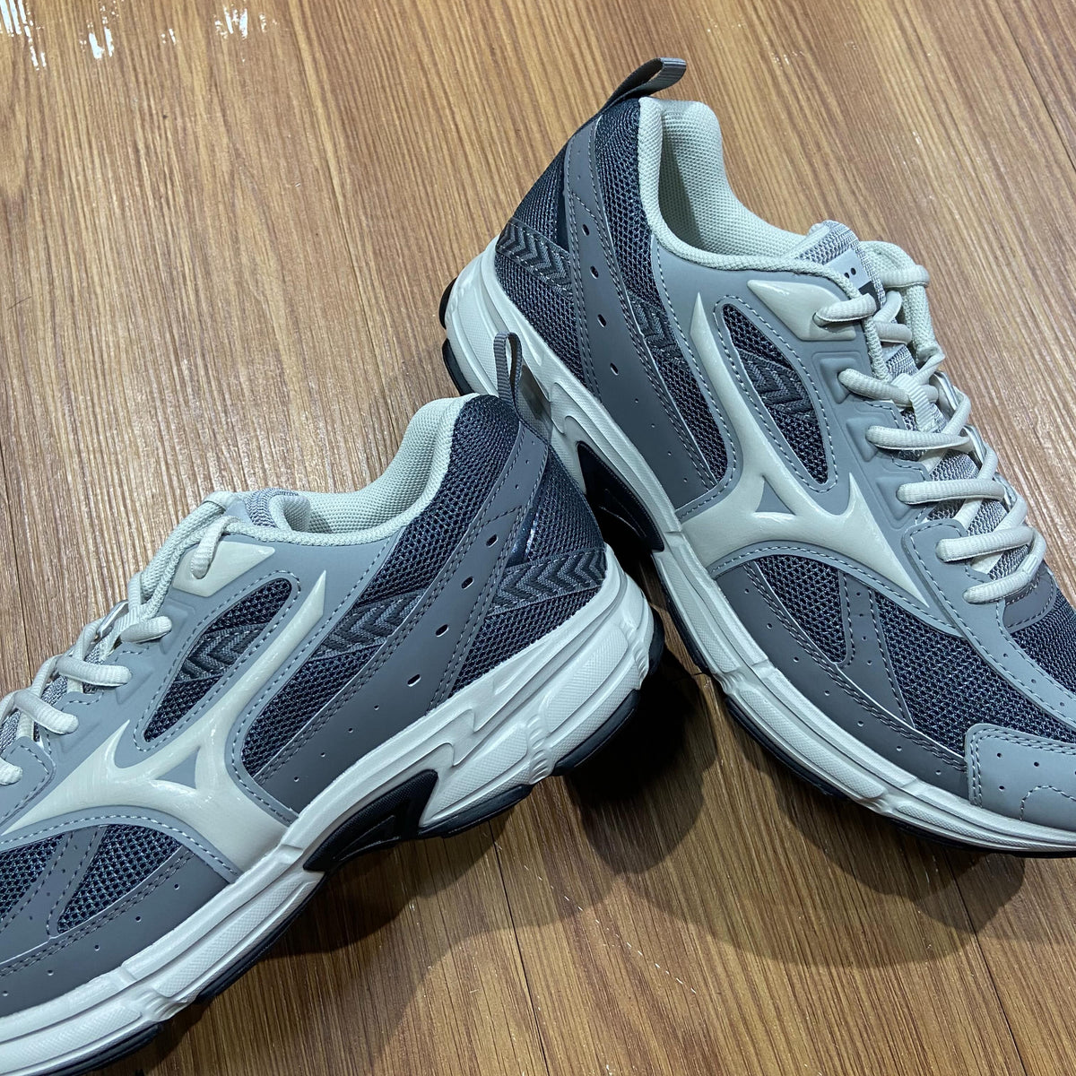 Mizuno Speed “Grey” D1GH223020