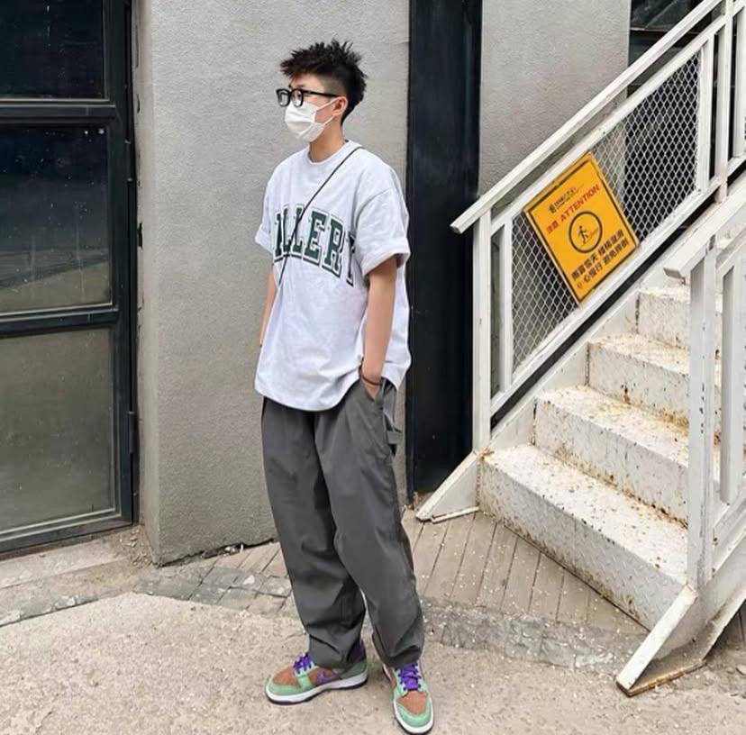 Pin Sktbs Gallery Printed Tee Black Grey Navy