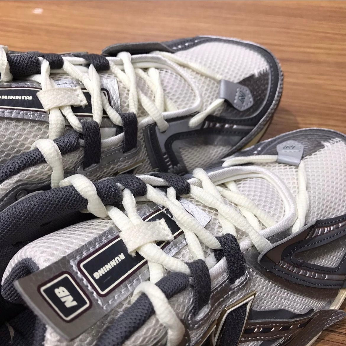 New Balance M1906AD Silver Metalic Castlerock M1906 1906AD AD