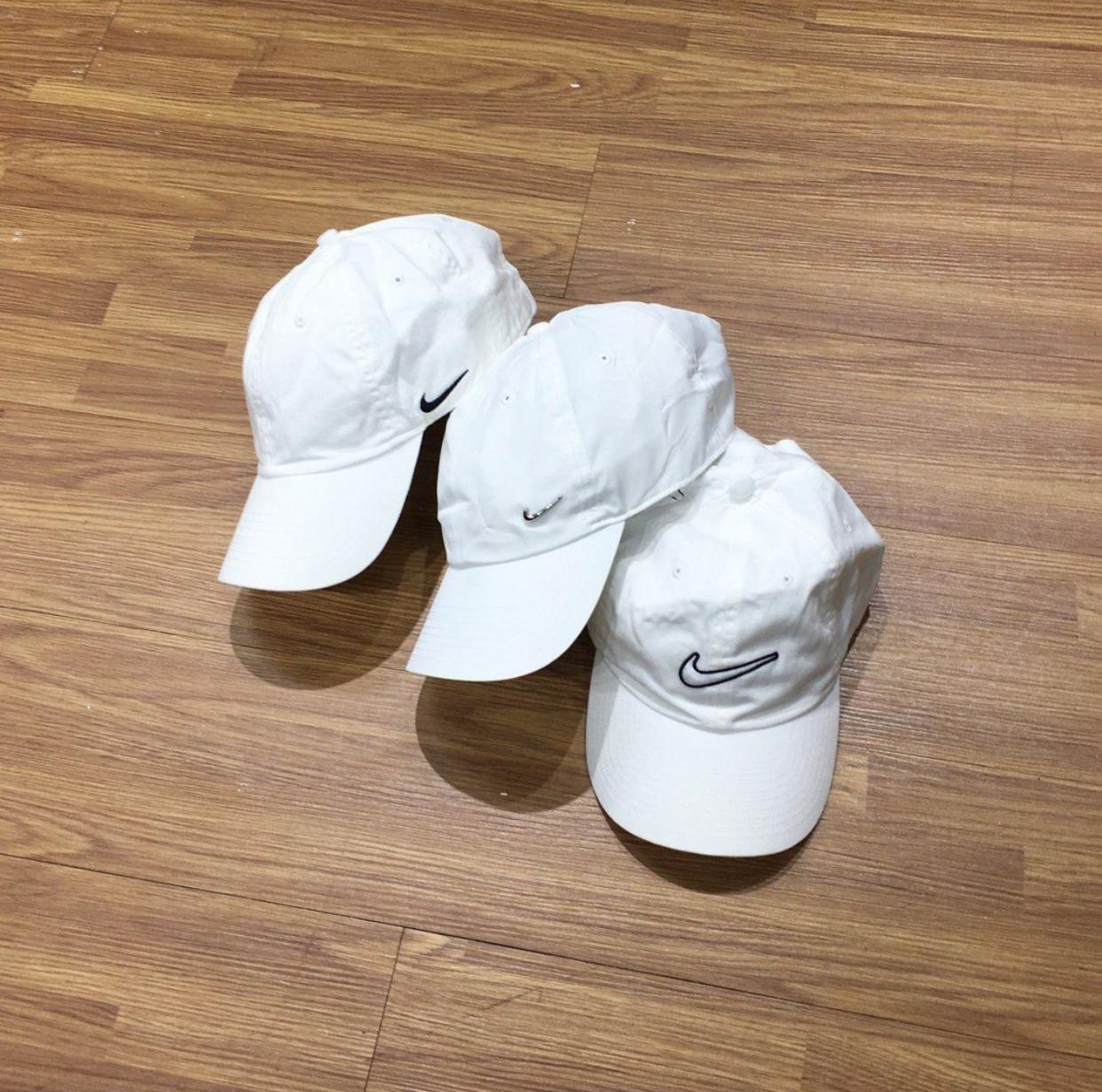 Nike Outline Swoosh Cap 943091-100 / Metal Swoosh Cap 943092-100 / Small Swoosh Cap 102699-100 White