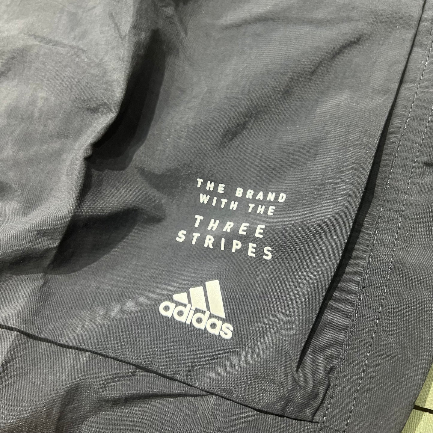 Adidas Tec Woven Shorts Black FM5401 Olive FM5404