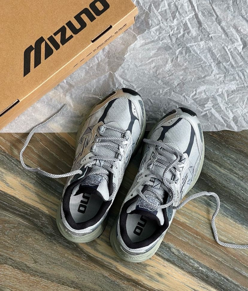 Preorder 預訂 Mizuno Racer ADV Light Silver D1GH241202
