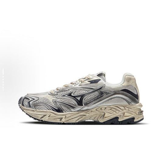 Preorder 預訂 Mizuno Adventure V2 Dirty Silver Cream D1GH250304