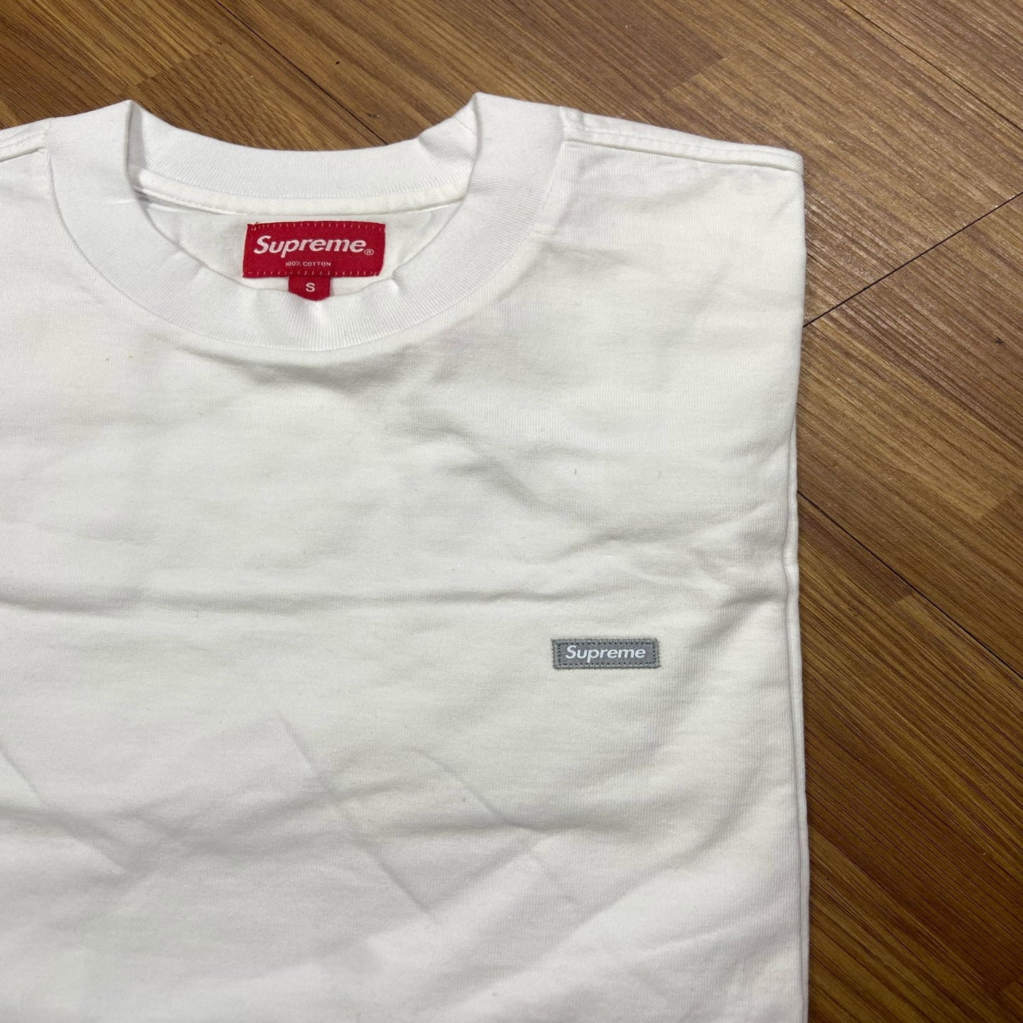 Supreme FW18 Small Box S/S Tee (3M Reflective Box) White