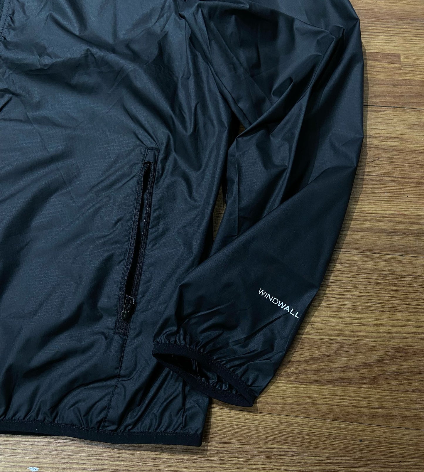 The North Face Cyclone II 黑色風衣實拍細節 NF0A4NC5