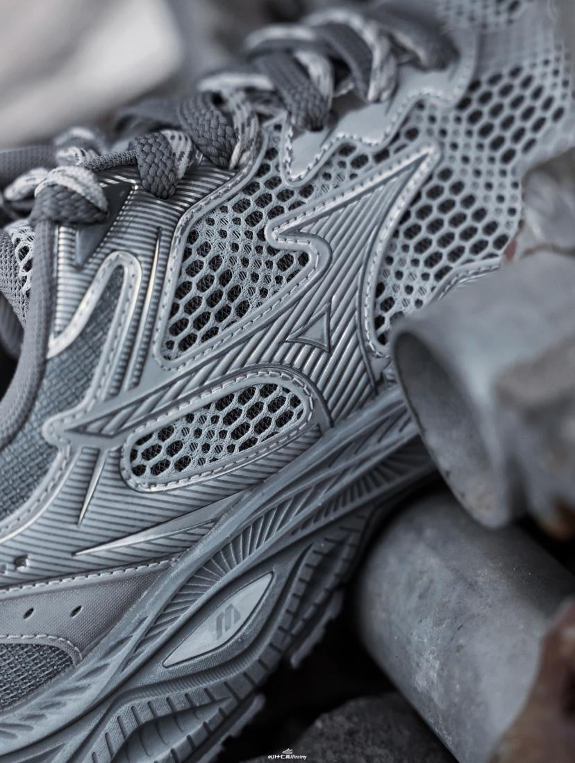 Preorder 預訂 Mizuno Racer S Grey Silver D1GH223524