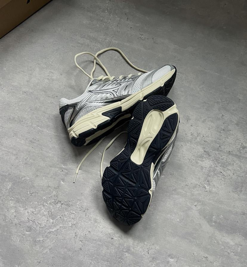 Preorder 預訂 Mizuno Speed 2010 White Silver 白銀 D1GH251702