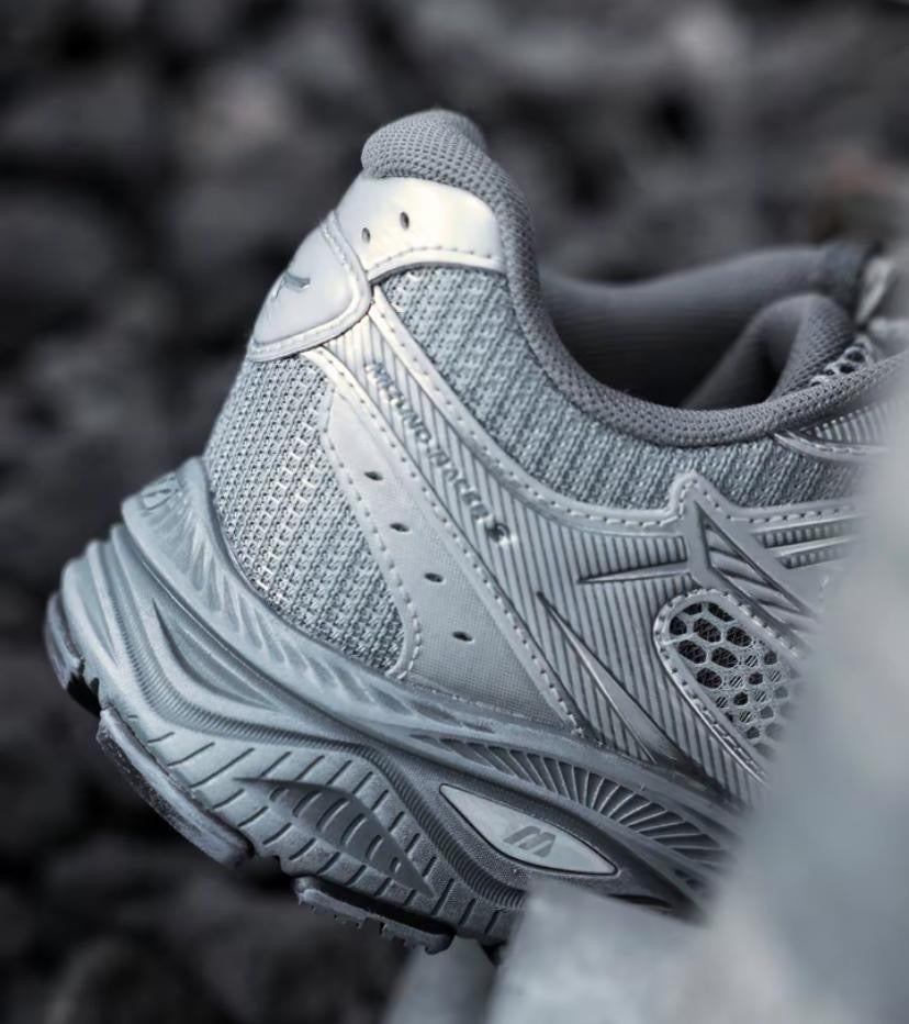 Preorder 預訂 Mizuno Racer S Grey Silver D1GH223524