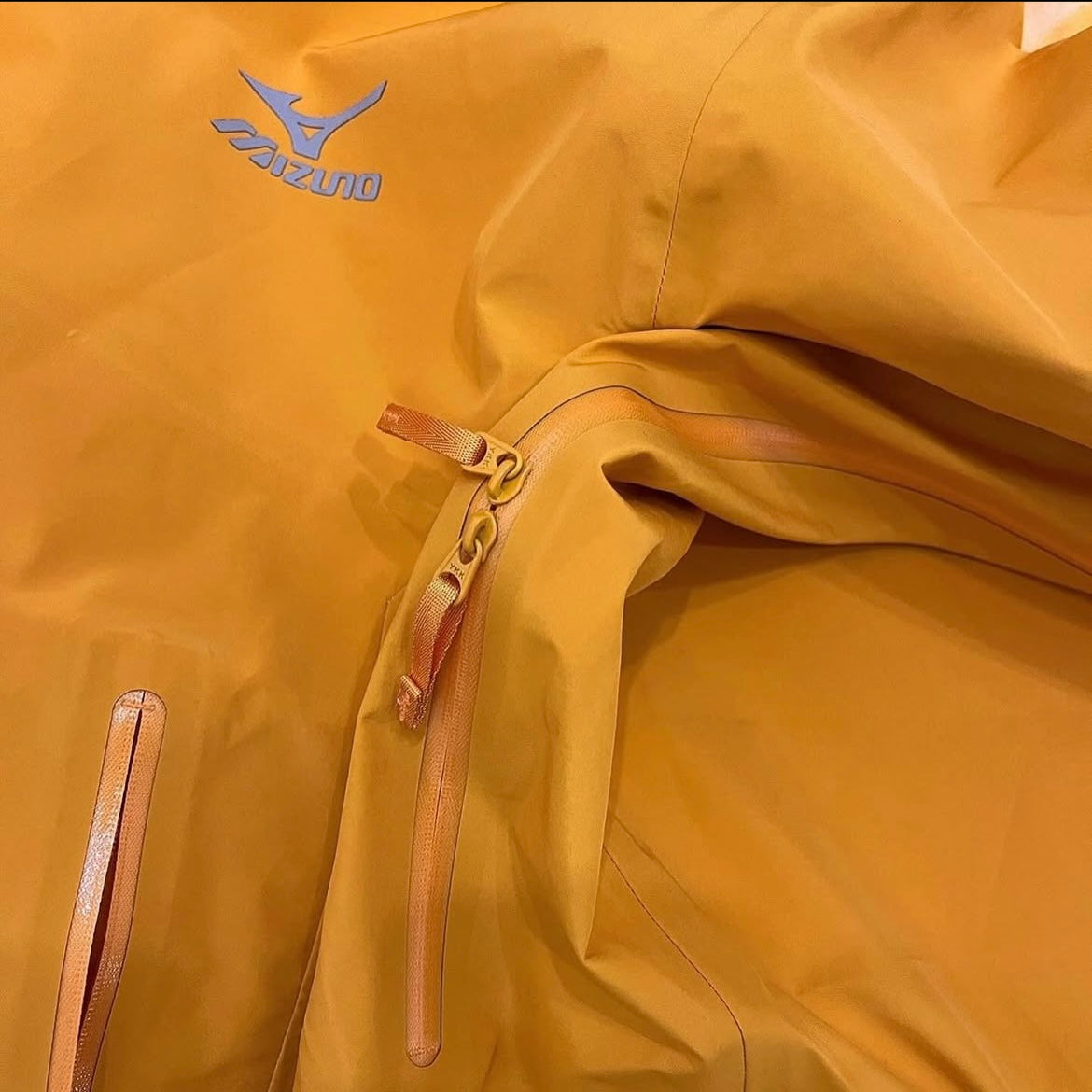 Preorder 預訂 Mizuno Waterproof Jacket 暴雨級防水硬殼式衝鋒衣