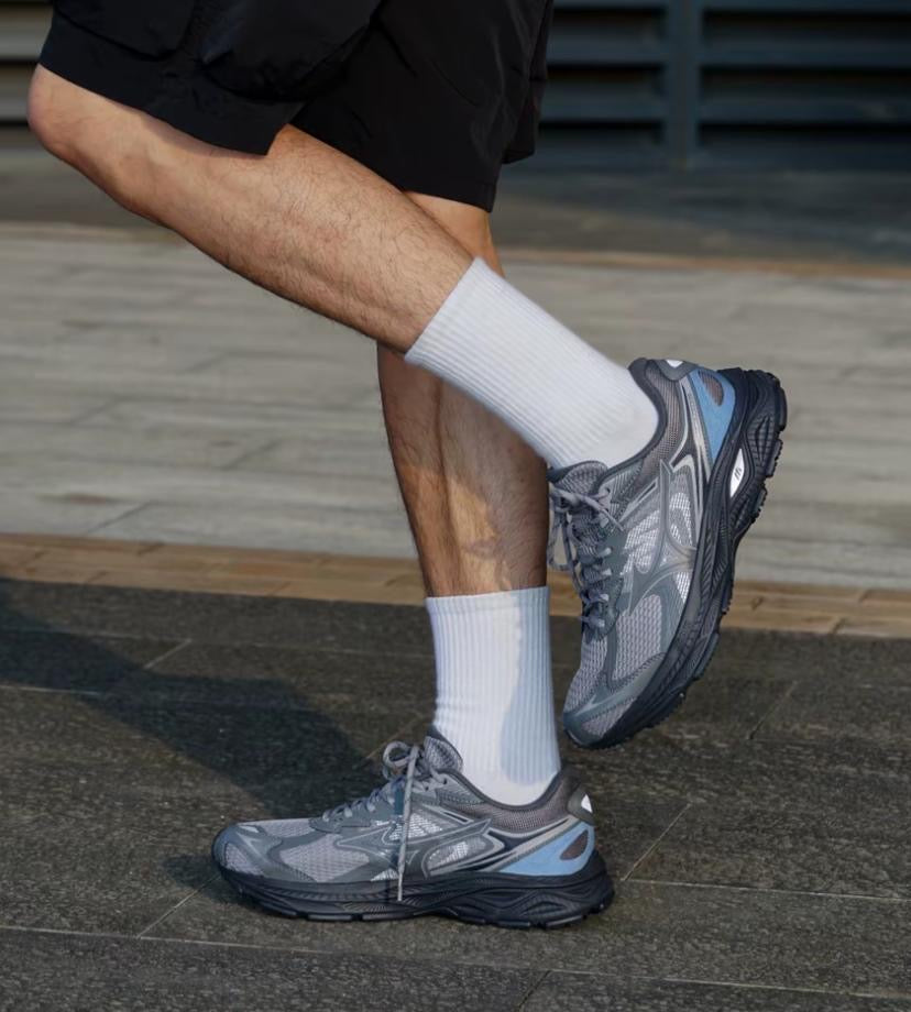 Preorder 預訂 Mizuno Racer V2 2.0 Dark Grey D1GH250603
