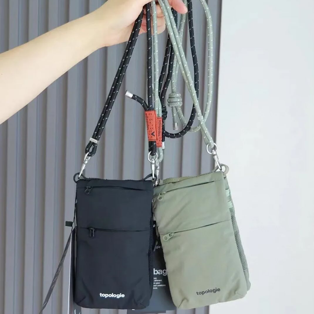 Preorder 預訂 Topologie Pocket Phone Bag Black Olive