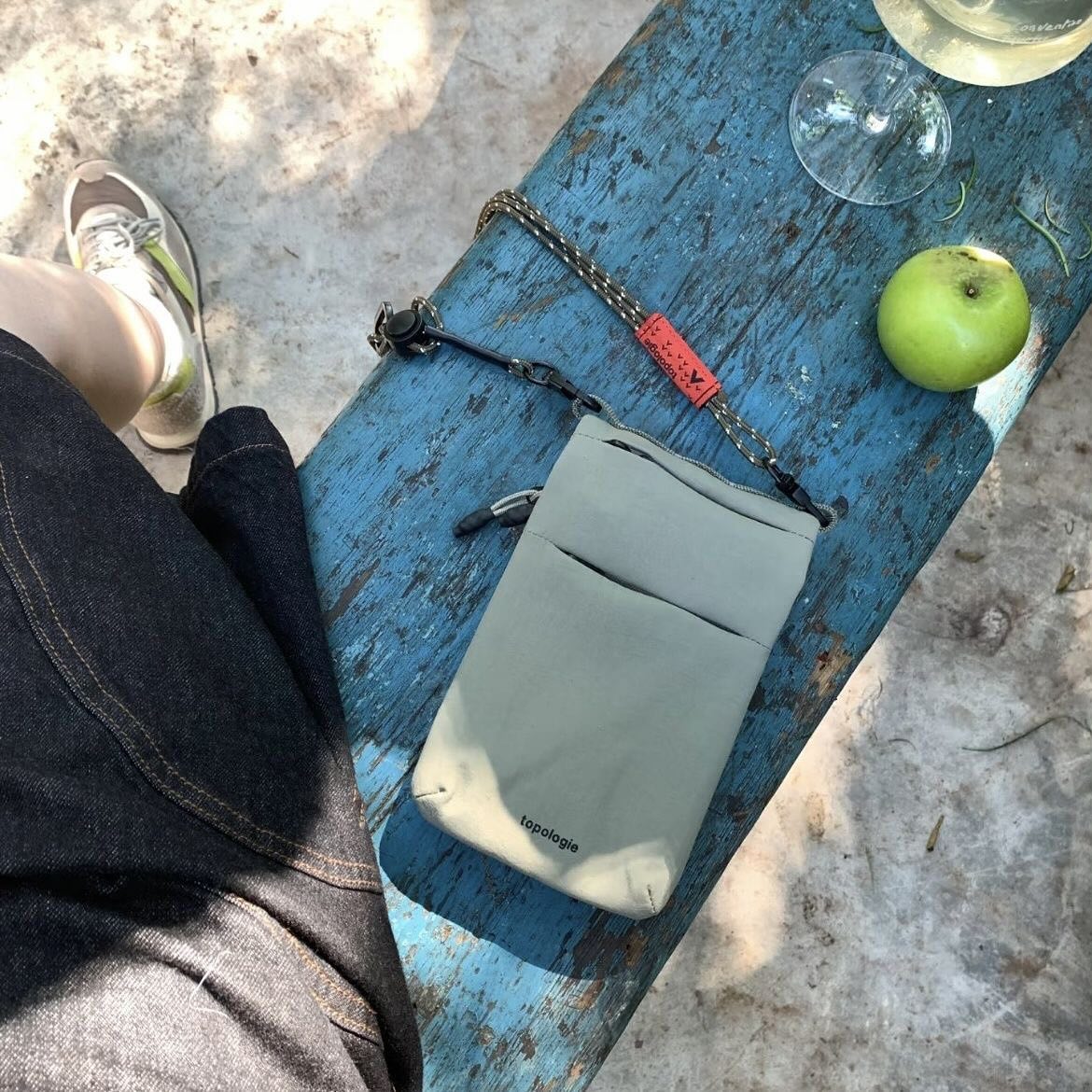 Preorder 預訂 Topologie Pocket Phone Bag Black Olive