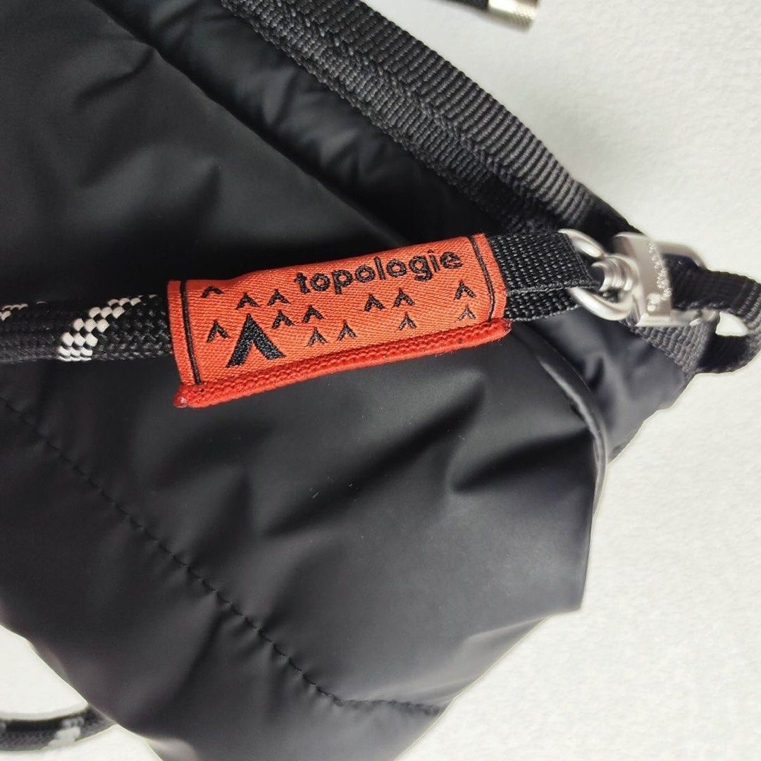 Preorder 預訂 Topologie Bottle Sacoche Puffer Bag Black 防水布料+防水拉鏈
