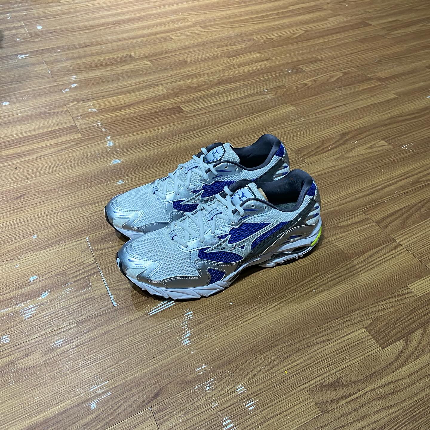 Mizuno Wave Rider 10 White Blue D1GA210406