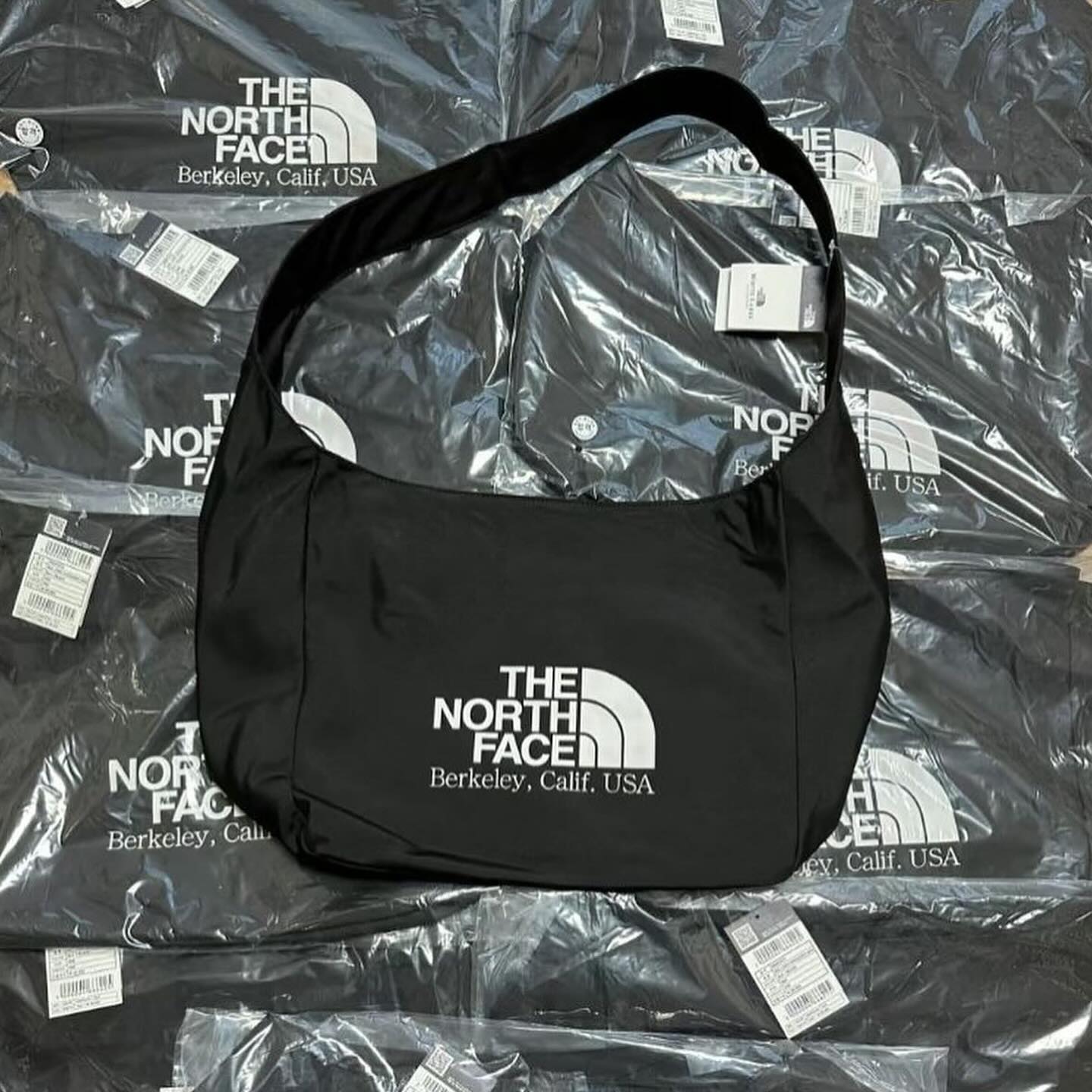 The North Face TNF White Label Big Logo Shoulder Bag NN2PR21J 單肩餃子包