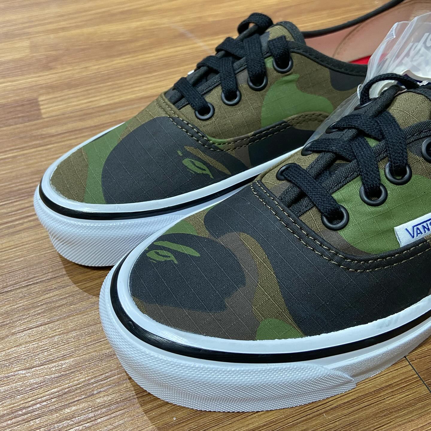 A Bathing Ape BAPE x Vans Authentic 44 DX “Green Camo” VN0A38EN7BC 綠迷彩