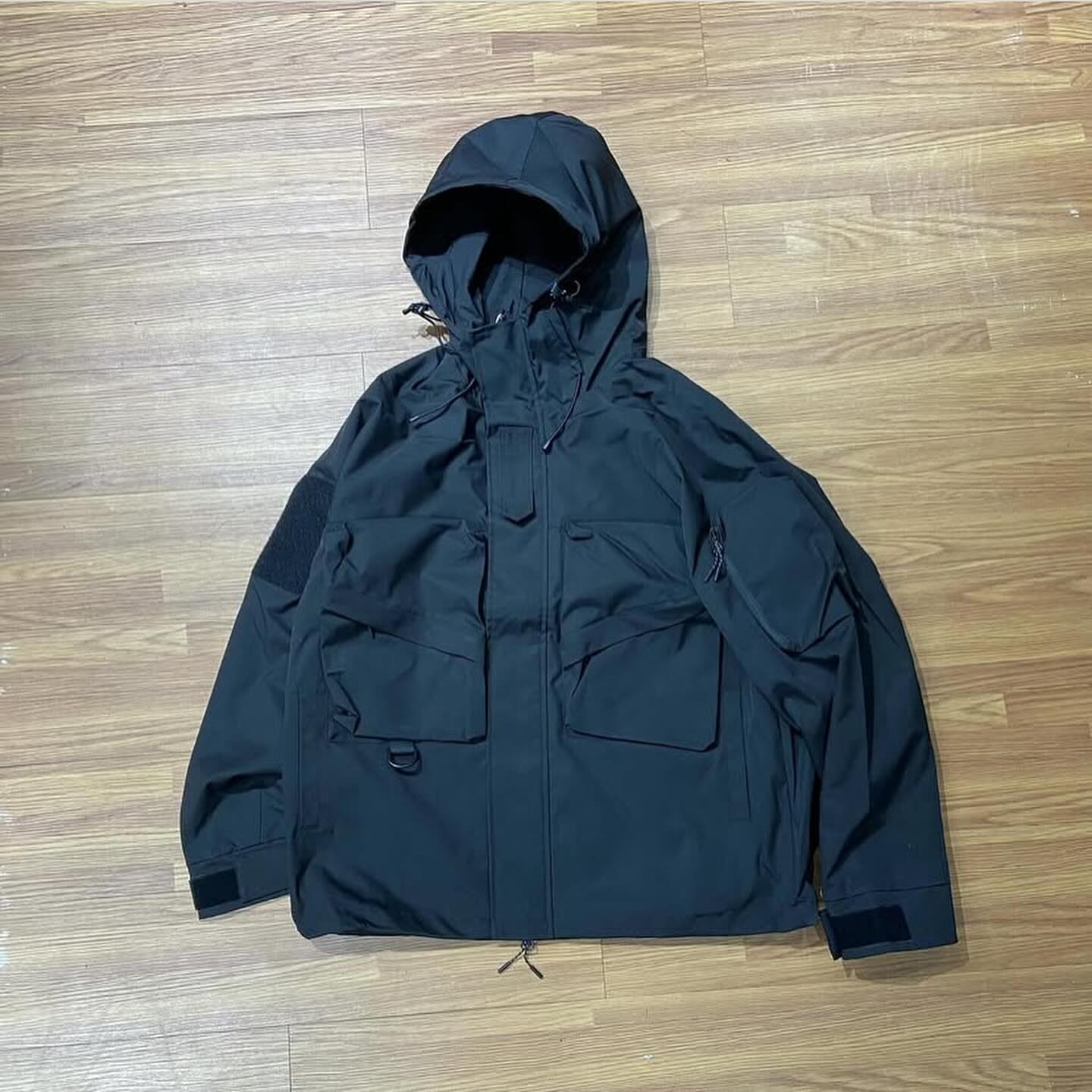 Outwild Peveril Jacket 暴雨級硬殼式衝鋒衣