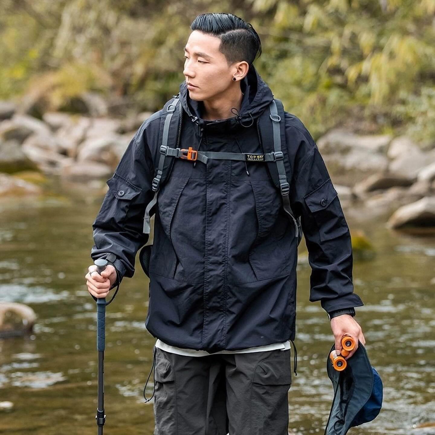 Outwild Mountain Light Waterproof Jacket 暴雨級防水防風衝鋒衣