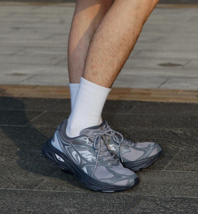 Preorder 預訂 Mizuno Racer V2 2.0 Dark Grey D1GH250603