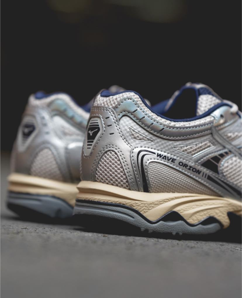 Preorder 預訂 Mizuno Wave Orion Silver Cream D1GH232110