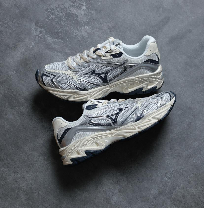 Preorder 預訂 Mizuno Adventure V2 Dirty Silver Cream D1GH250304