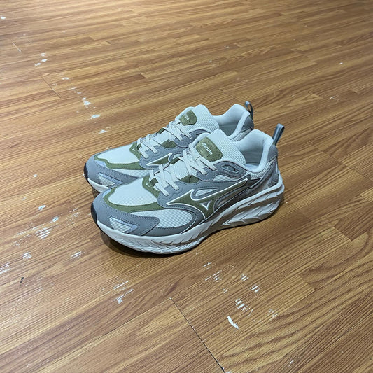Mizuno Astro LS 2025 復古緩震跑鞋系列 霧月綠