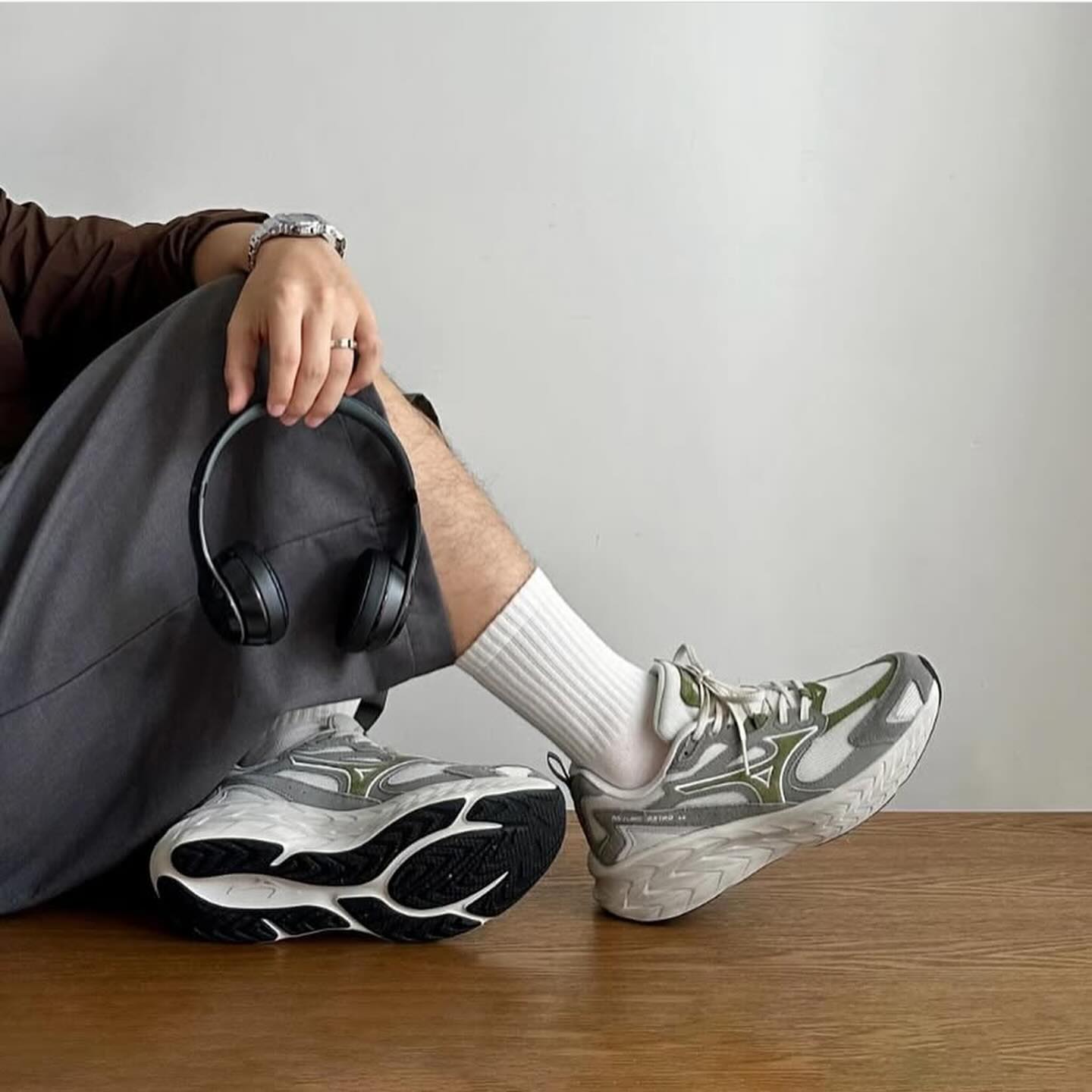 Mizuno Astro LS 2025 復古緩震跑鞋系列 霧月綠