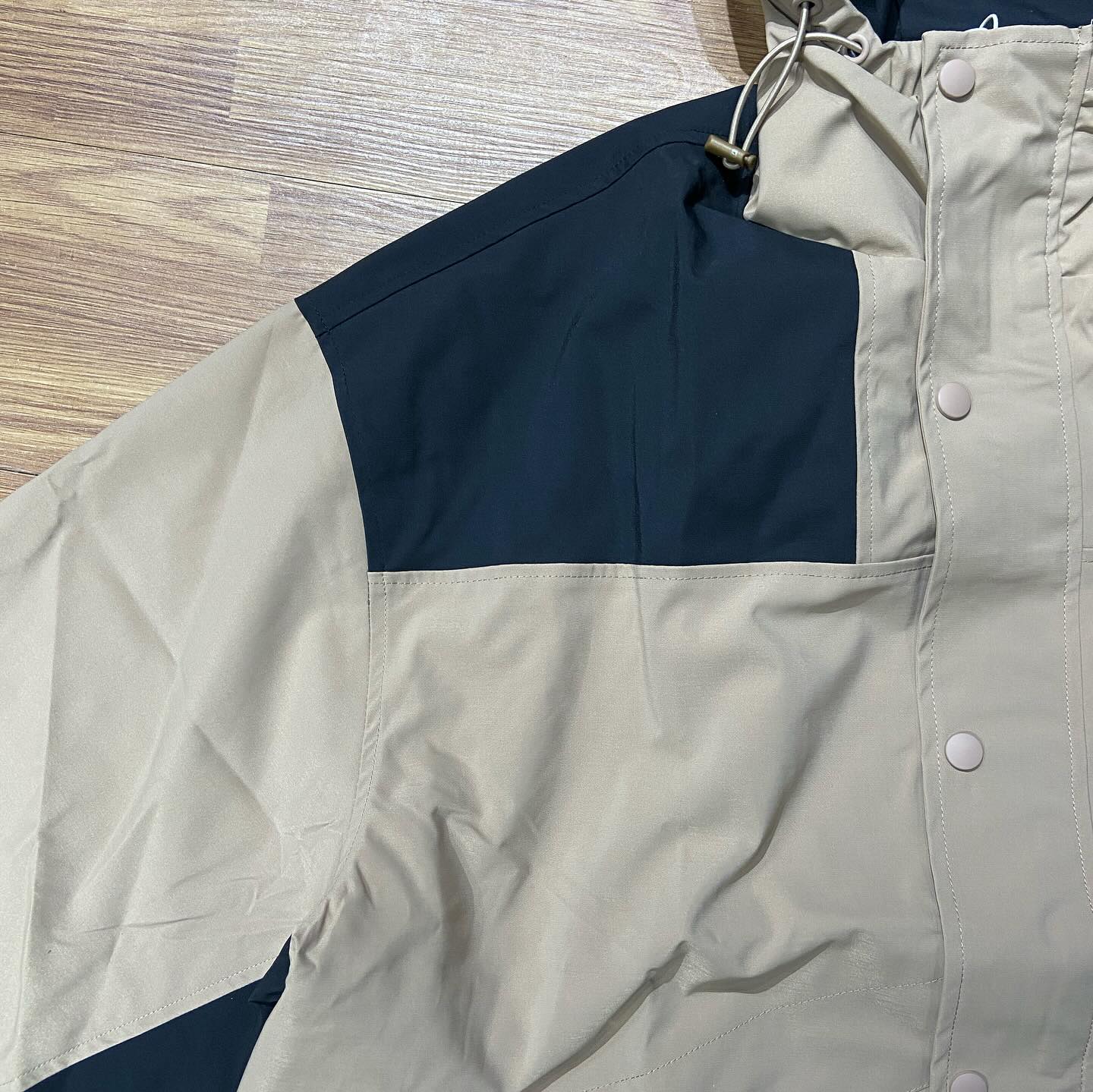 Amunits 1990 Mountain Waterproof Jacket
