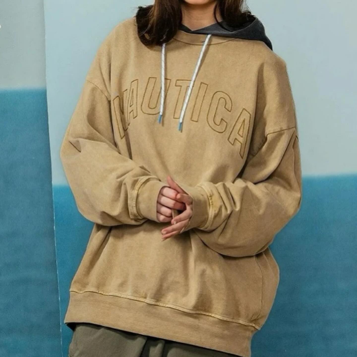 Nautica White Sail Label Pigment Dyed Arch Logo Sweat Crewneck