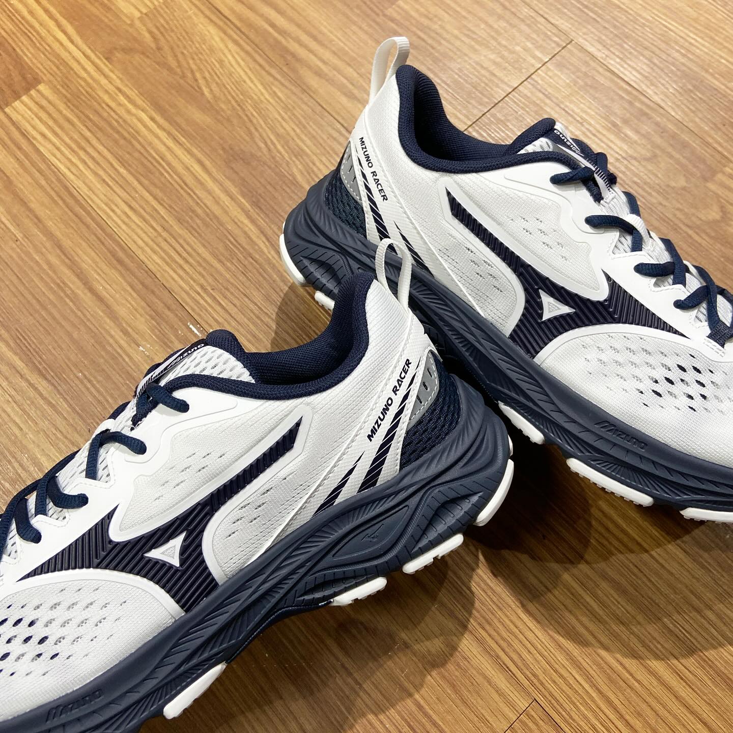 Mizuno Racer White/Navy D1GH223606