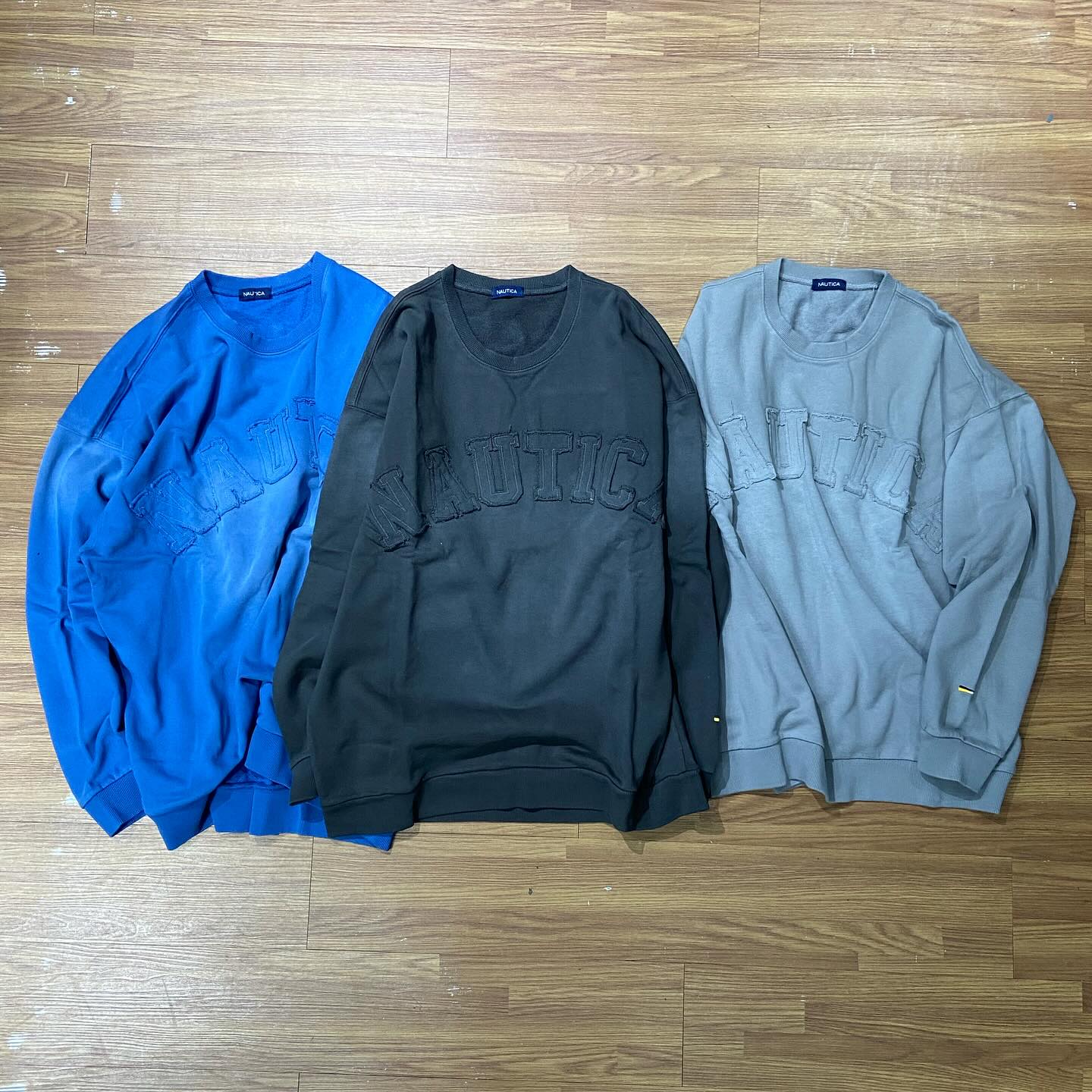 Nautica White Sail Label Pigment Dyed Arch Laser Cut Sweat Crewneck