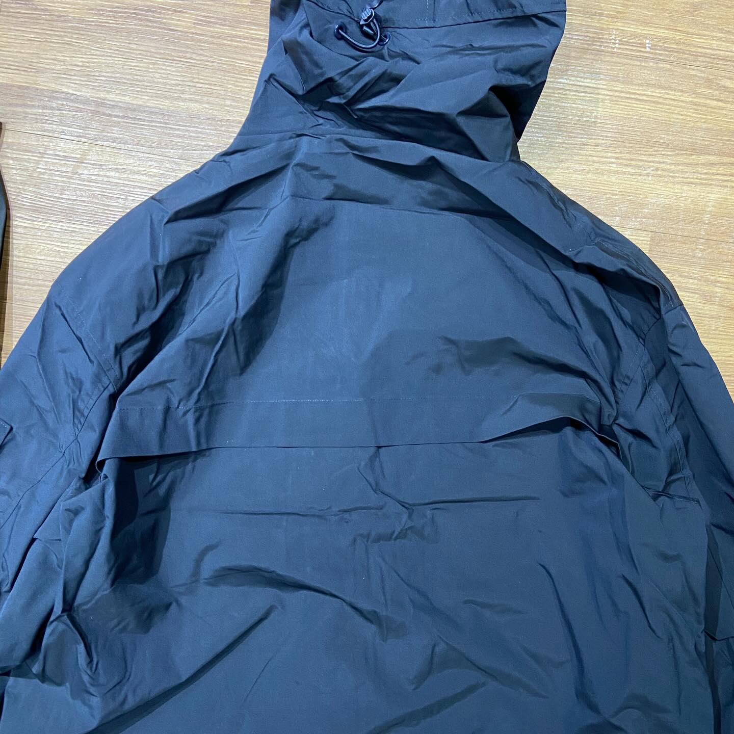 Outwild Jungle Waterproof Jacket 暴雨級硬殼式防水外套