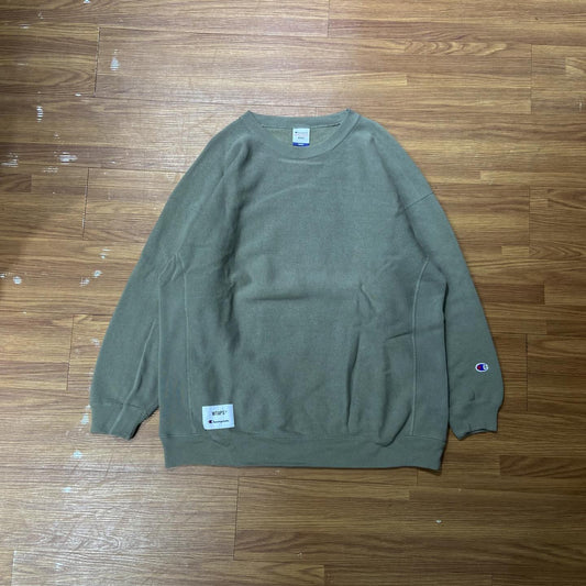 Wtaps x Champion Reverse Weave (R) Crewneck Sweatshirt Olive