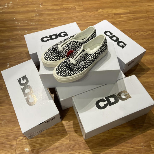 Comme des Garçons (CDG) x Vans Authentic OG LX