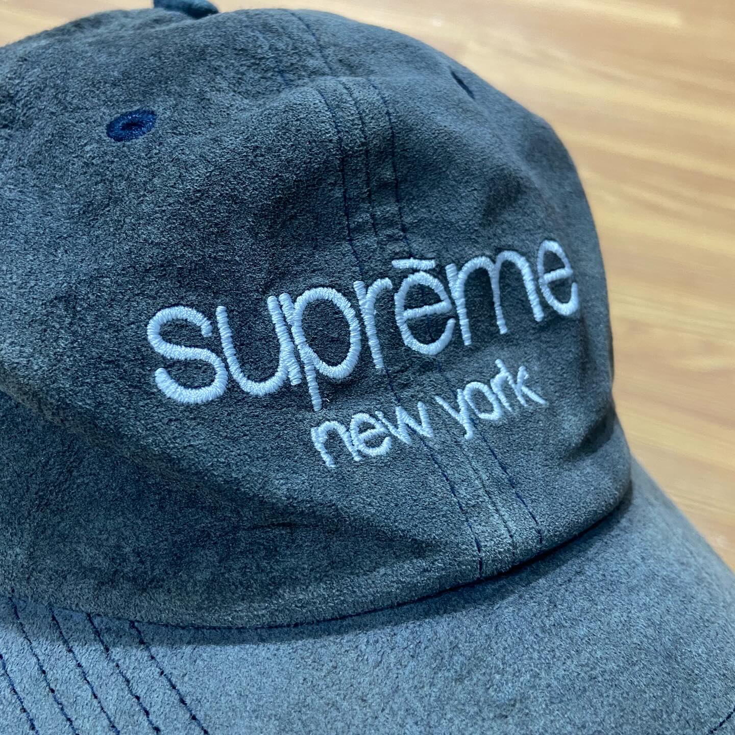 Supreme Suede Classic Logo 6-Panel Washed Grey (Display Item)