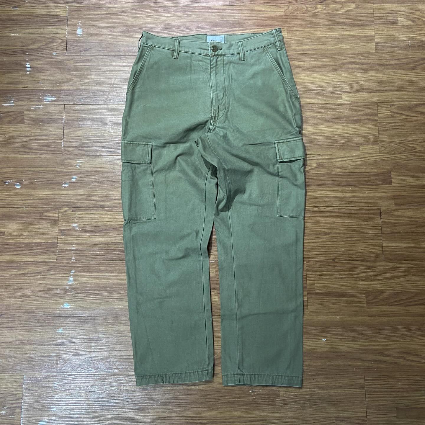 WTAPS TROUSERS CARGO / COTTON. SATIN Olive (Used)