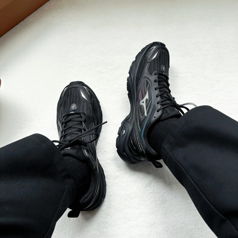 Preorder 預訂 Mizuno FIYI V2 Triple Black D1GH241502
