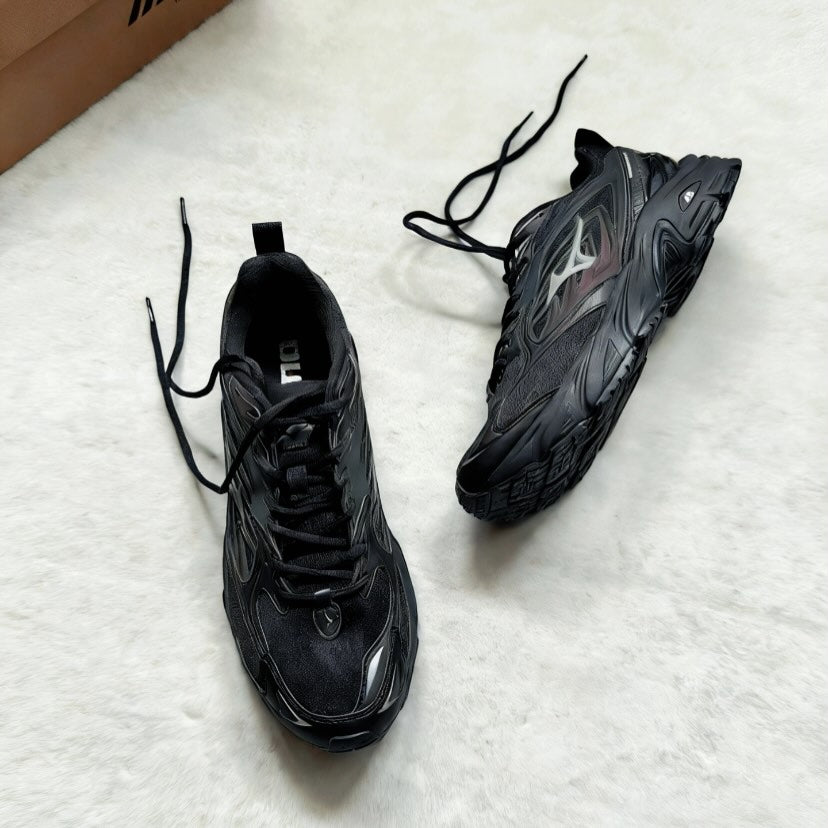 Preorder 預訂 Mizuno FIYI V2 Triple Black D1GH241502