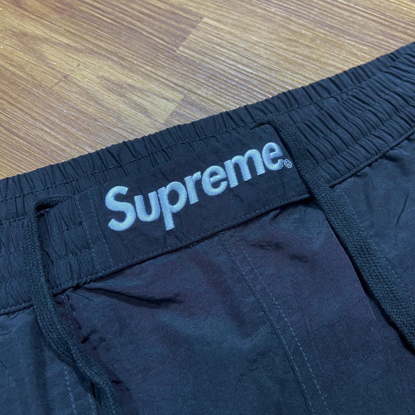 Supreme Paneled Warm Up Nylon Relax Track Pant Black (Display Item)
