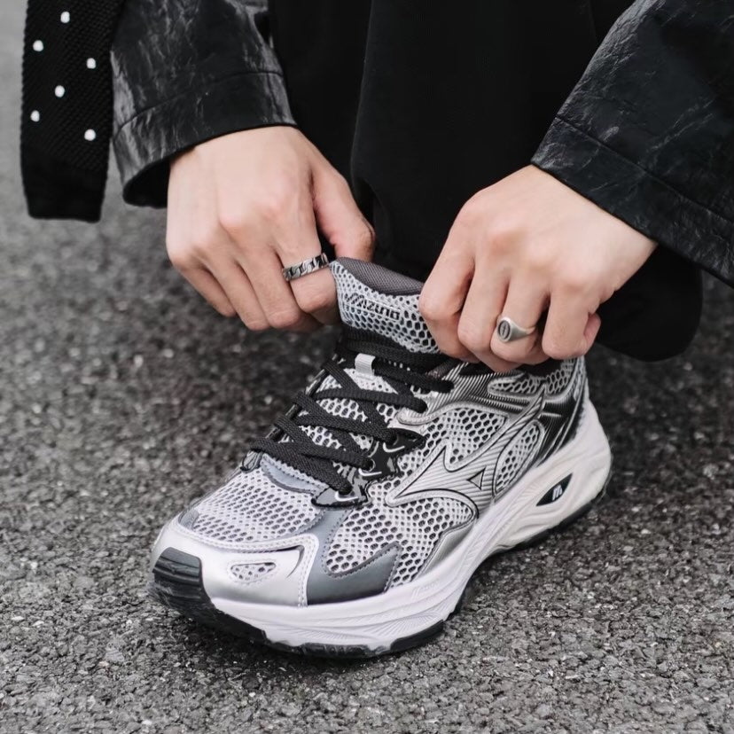 Preorder 預訂 Mizuno Racer S Silver/Black D1GH253517