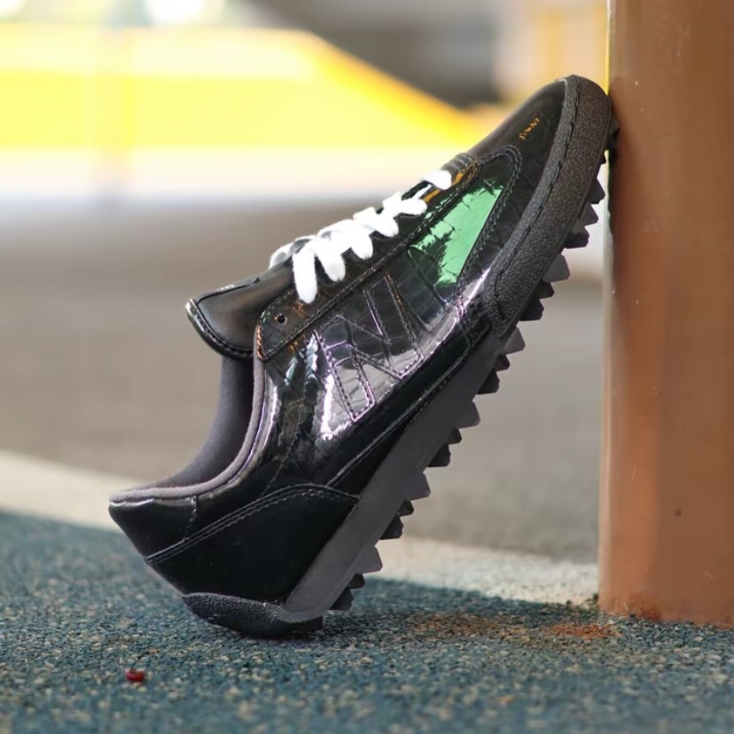Preorder 預訂 New Balance Gator Run Black Leather UGTR2SV