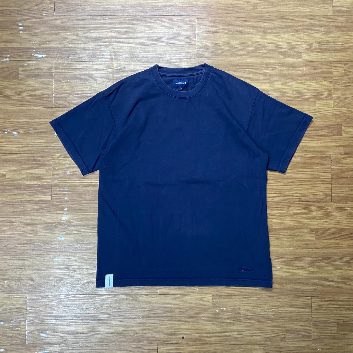Descendant Pigment Dyed Cetus SS Top Navy (Display Item)